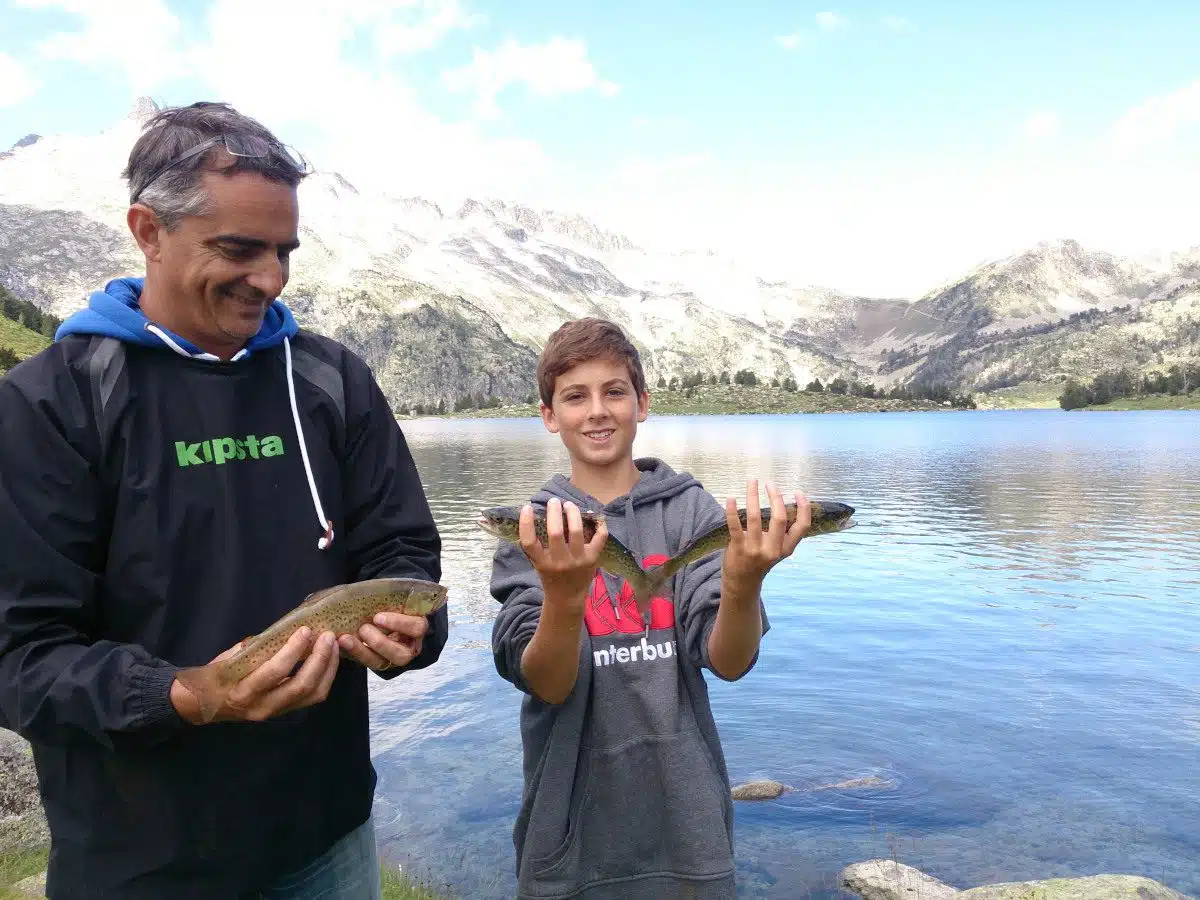 prestations-truite-pyrenees Initiation mouche, toc, leurres, lacs de montagne, tenkara, camps ados